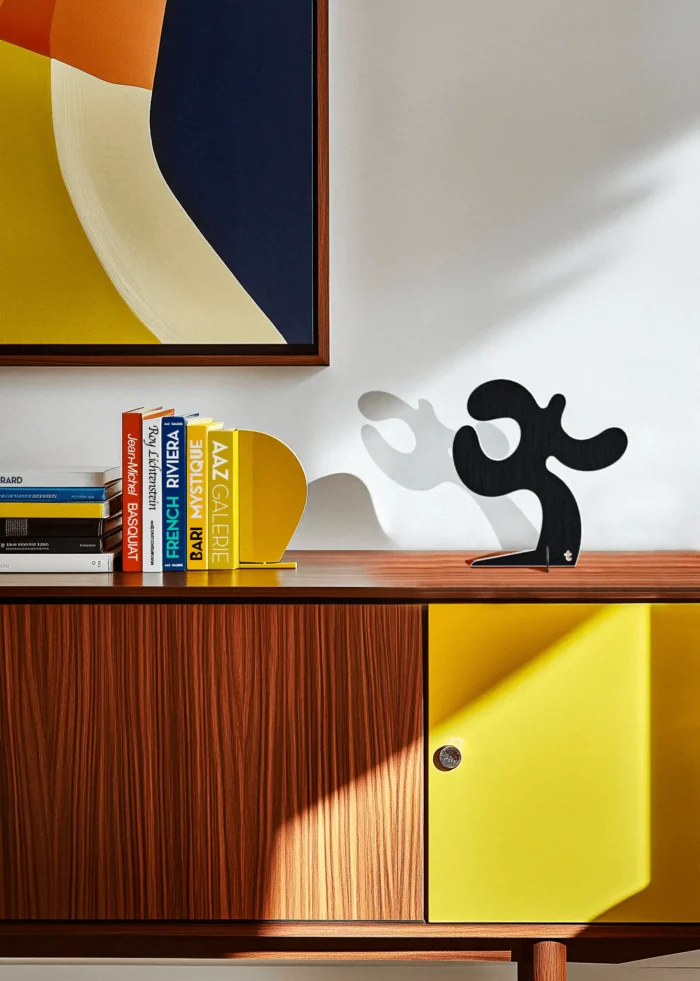 Courreur_Situation Sculpture design, Coureur statue Moderne, aluminium noir Artiste Tino