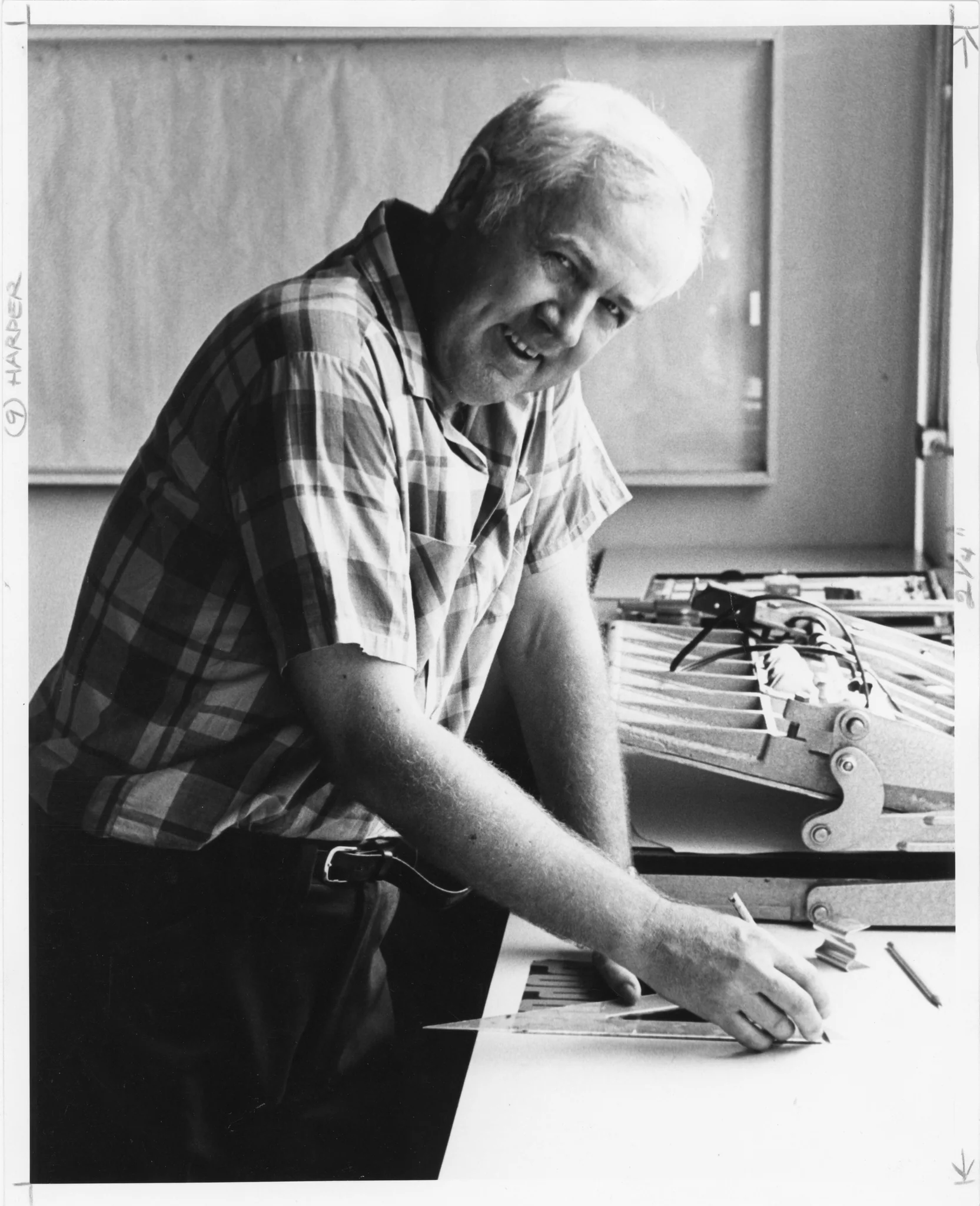 Charley harper photo portrait noir et blanc