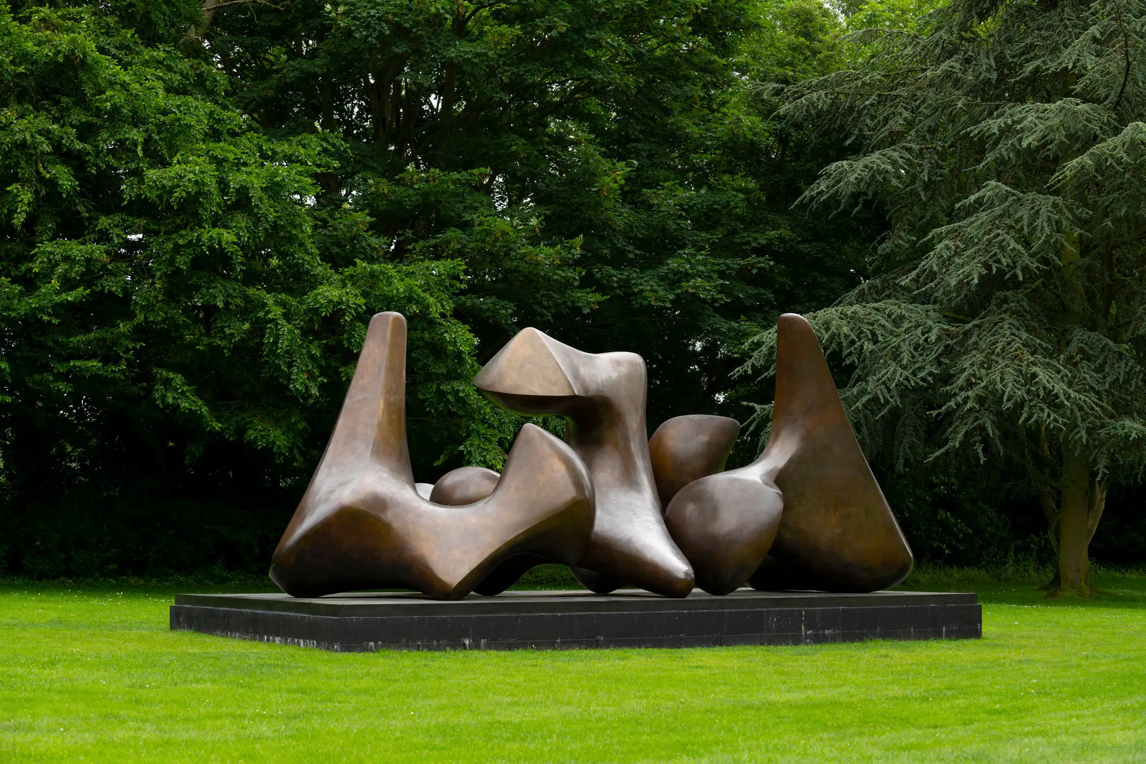 Henry Moore Sculpture