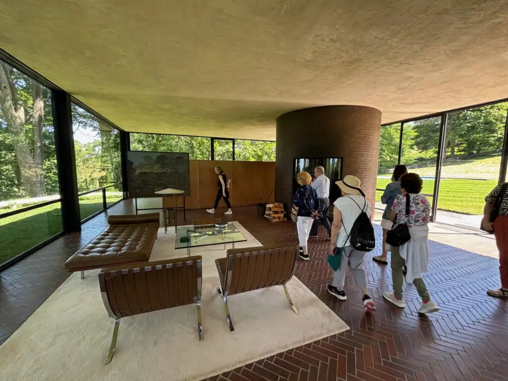 La maison de verre ou maison de Johnson par Philip Johnson